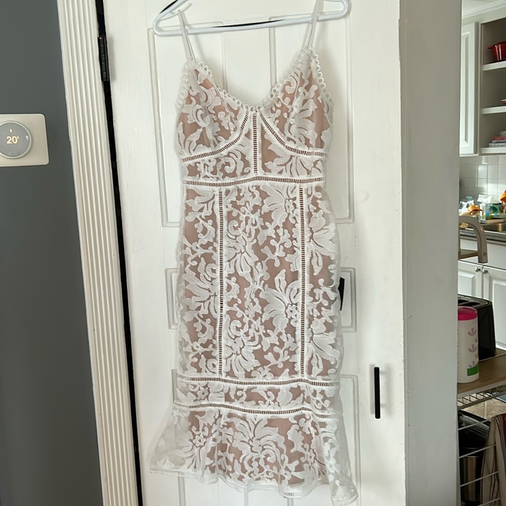 BNWT Lulu’s White Midi Dress with Nude Underlay